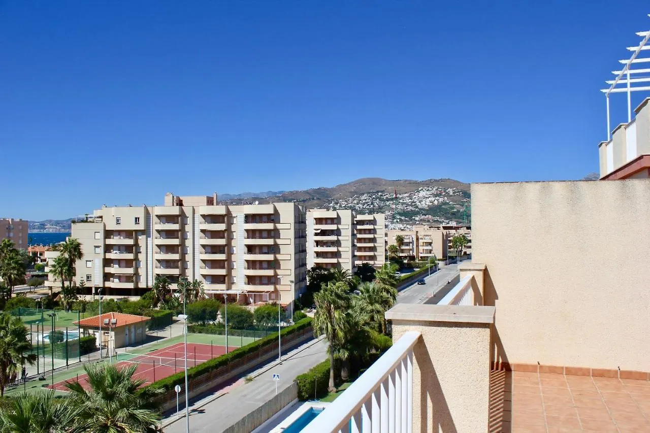 Apartamento Espectacular Ático con Parking y Terraza con BBQ Salobreña